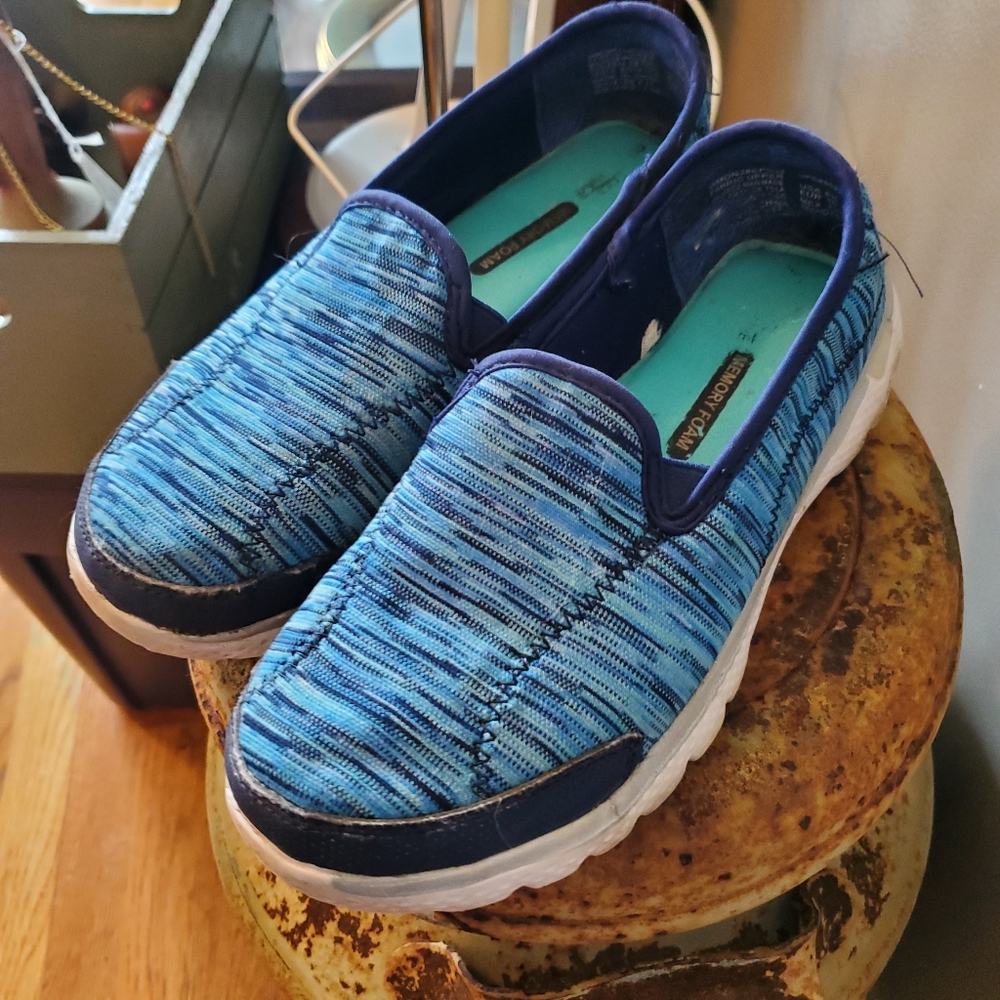 Skechers Blue Memory Foam Sneakers Size 8.5